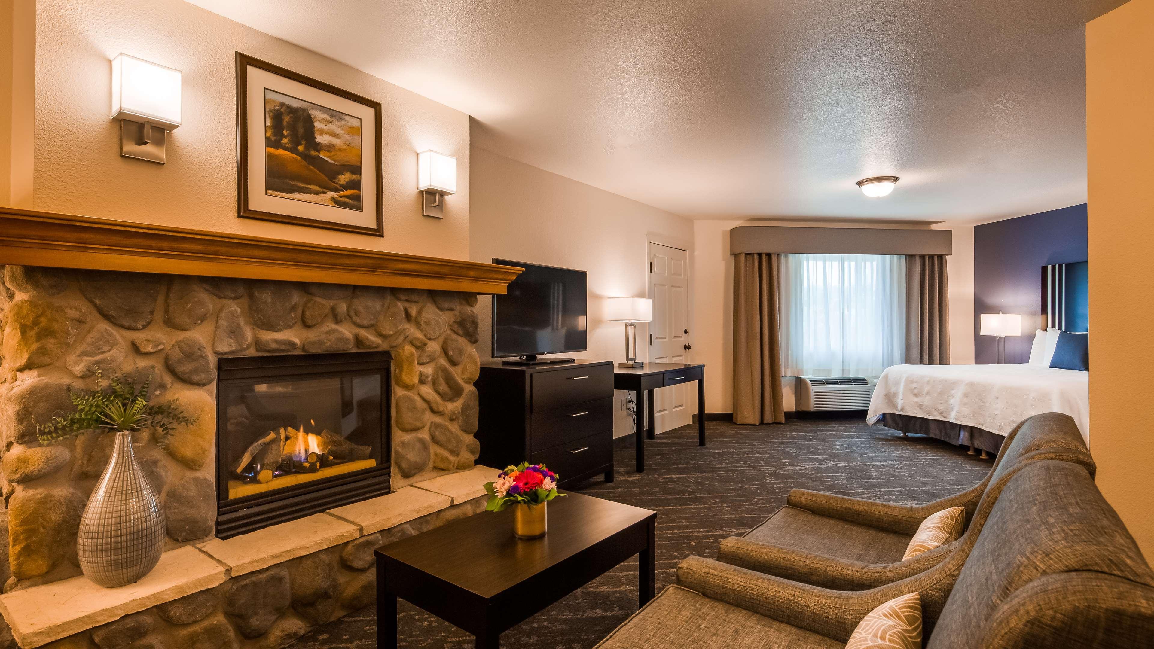 Best Western Plus Edmonds Harbor Inn Εξωτερικό φωτογραφία