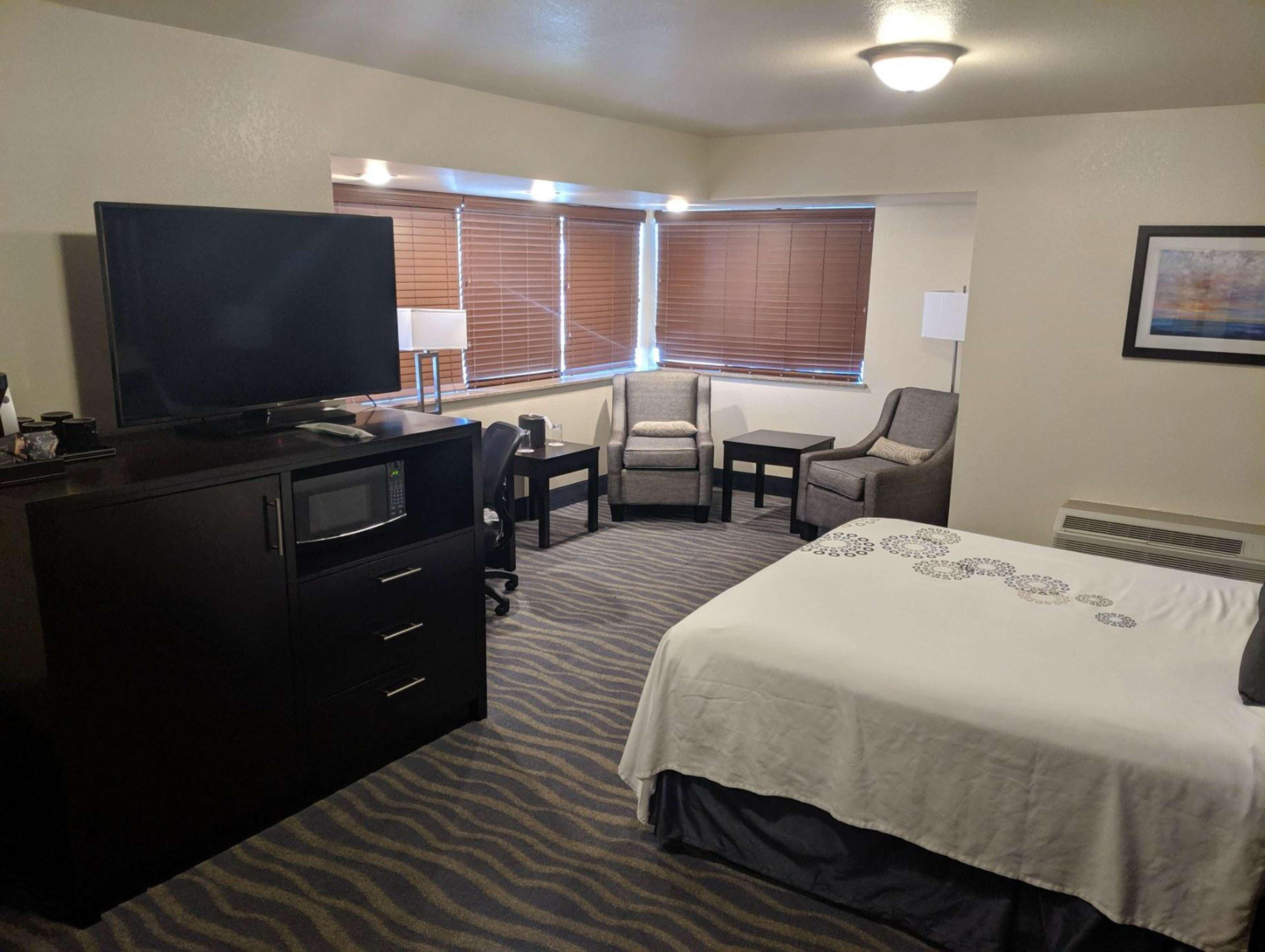 Best Western Plus Edmonds Harbor Inn Εξωτερικό φωτογραφία