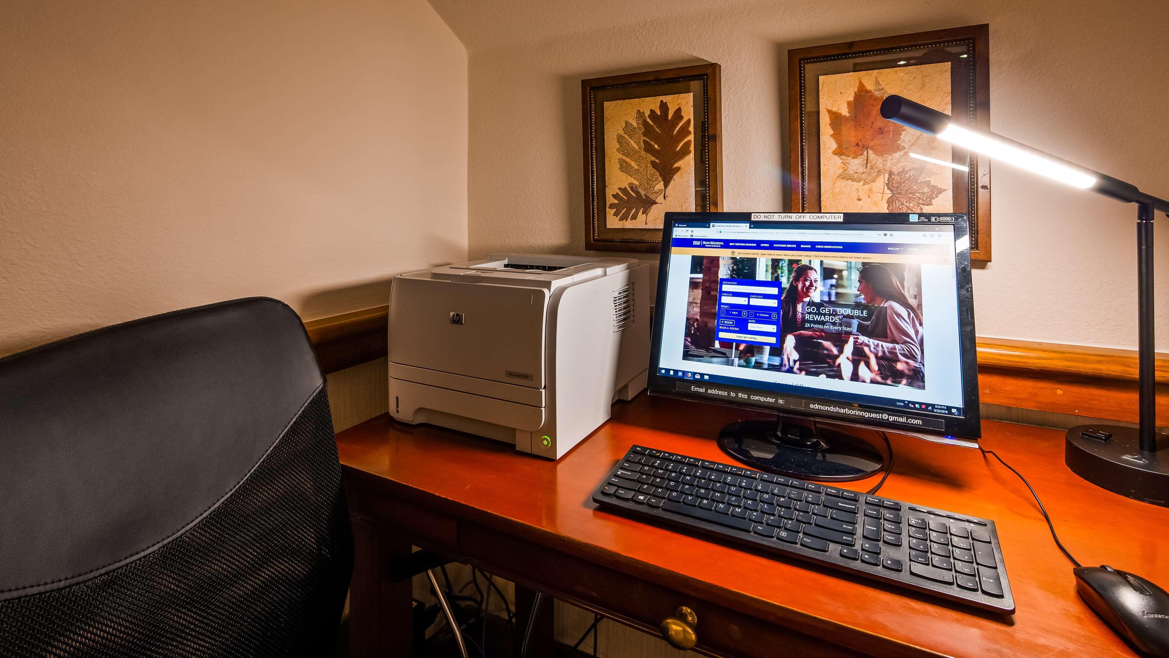 Best Western Plus Edmonds Harbor Inn Εξωτερικό φωτογραφία