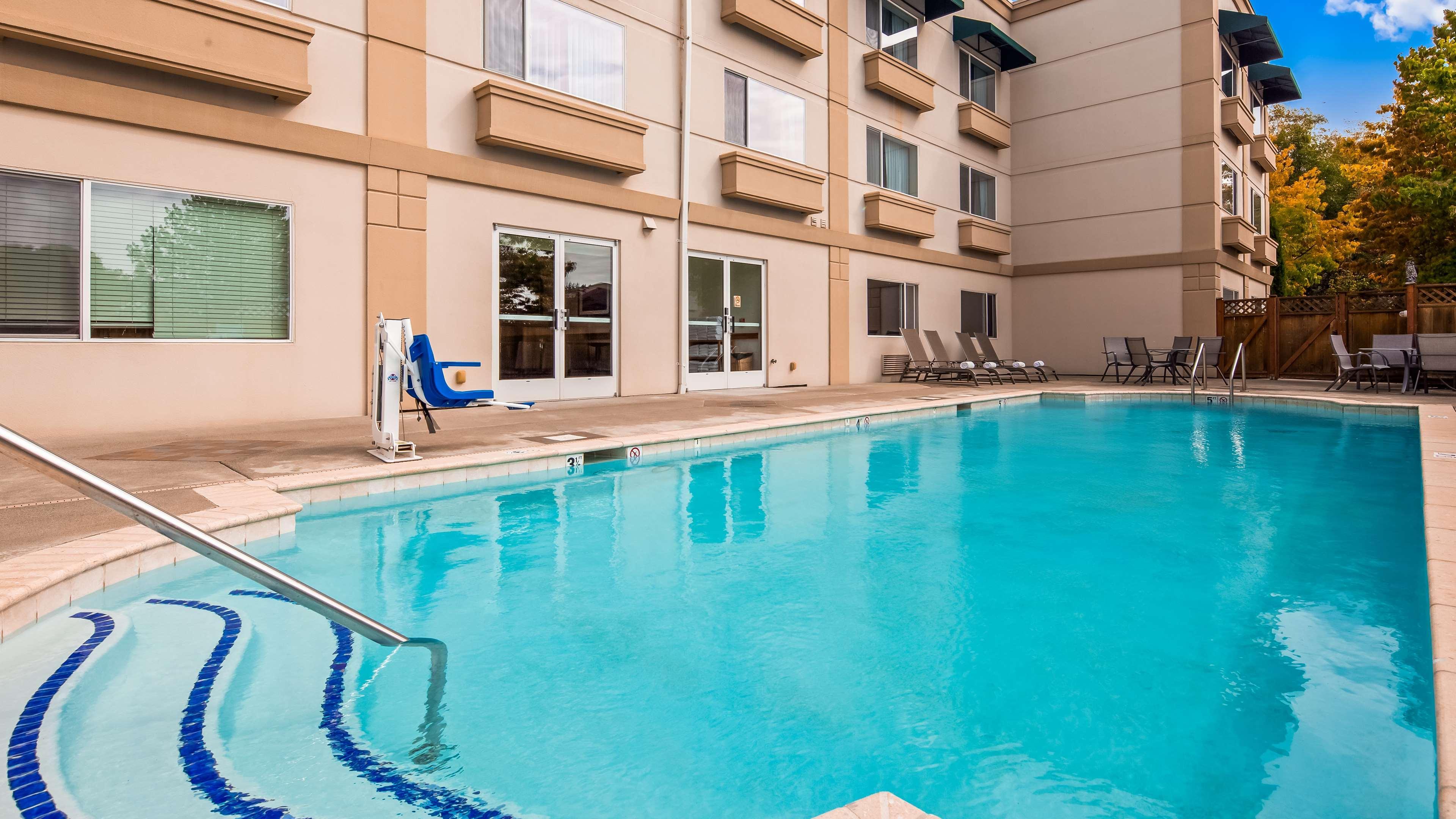 Best Western Plus Edmonds Harbor Inn Εξωτερικό φωτογραφία