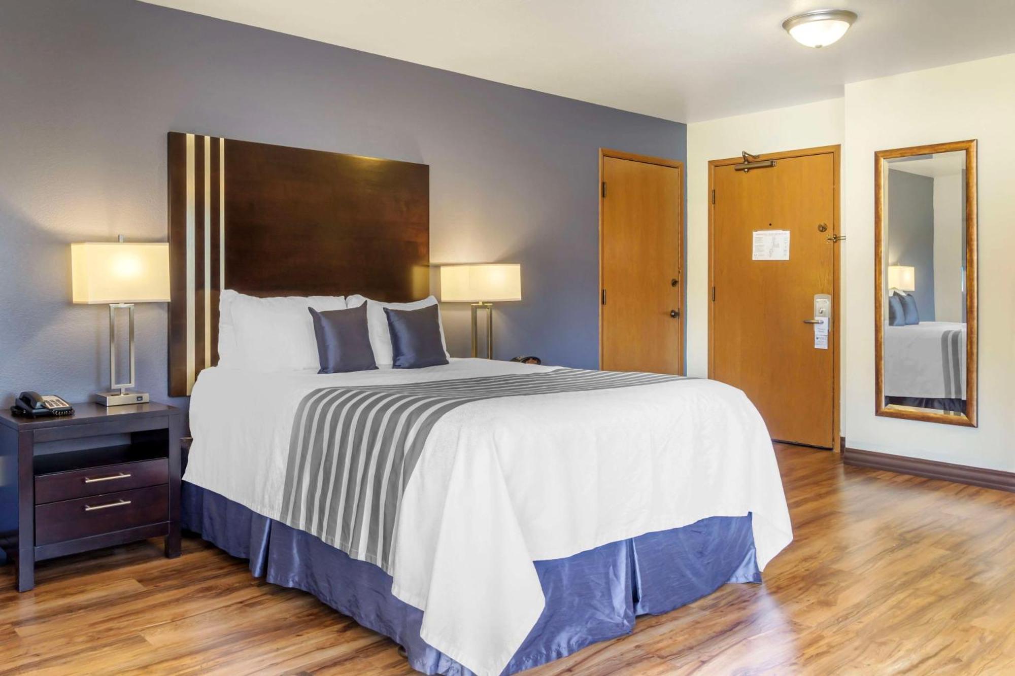 Best Western Plus Edmonds Harbor Inn Εξωτερικό φωτογραφία