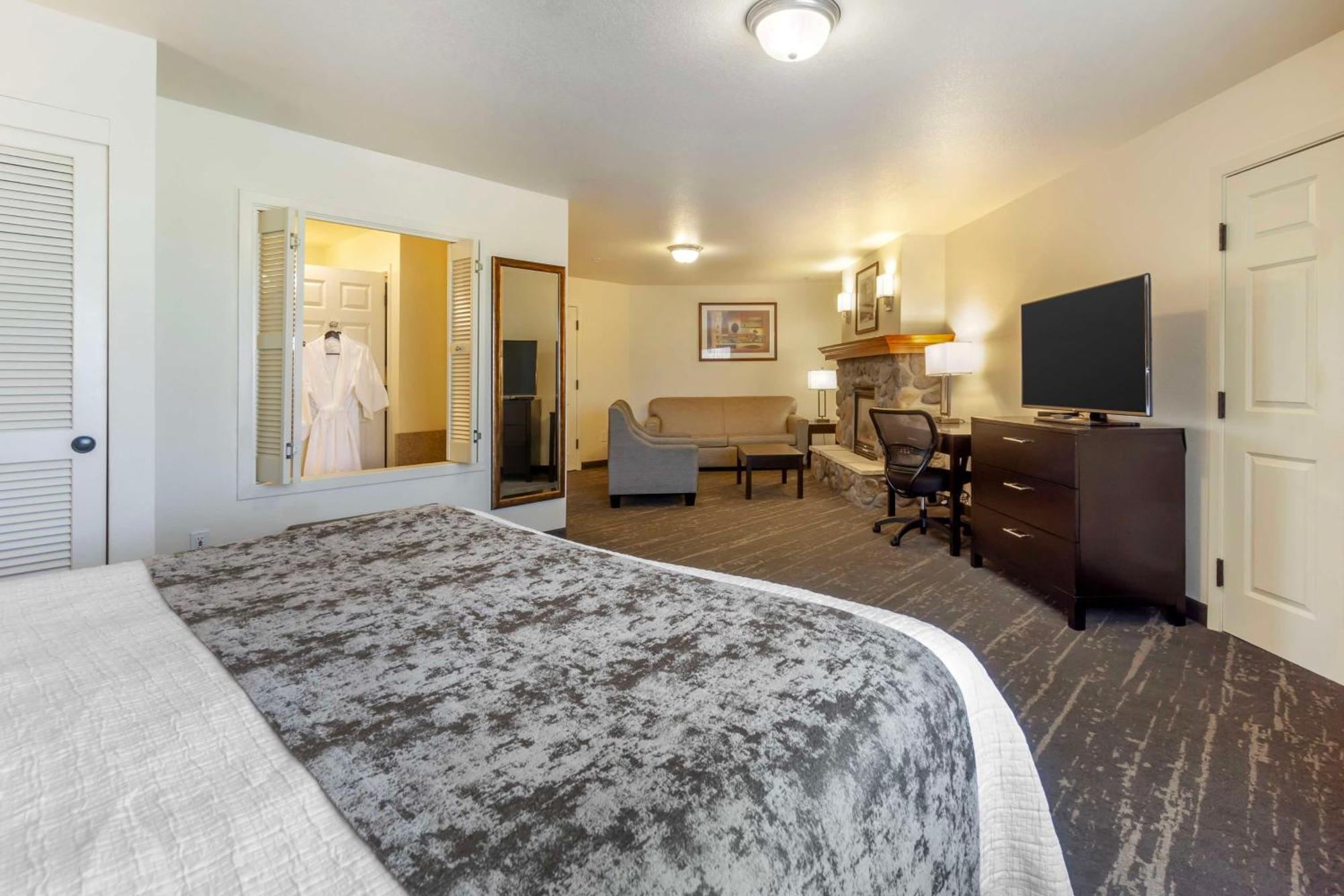 Best Western Plus Edmonds Harbor Inn Εξωτερικό φωτογραφία